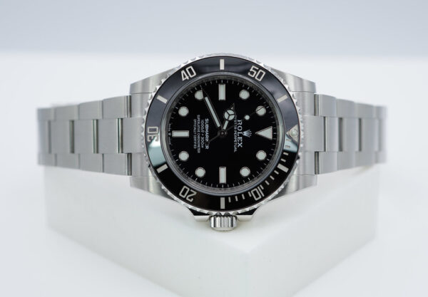 Rolex 124060 SUBMARINER NO DATE 41MM 2020 WARRANTY COMPLETE SET - Image 9