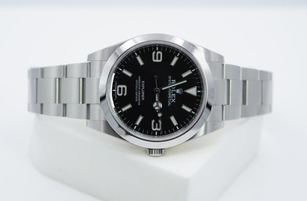 Rolex 214270 EXPLORER STAINLESS STEEL FULL LUME DIAL 39MM 2018 FULL SET - Image 9