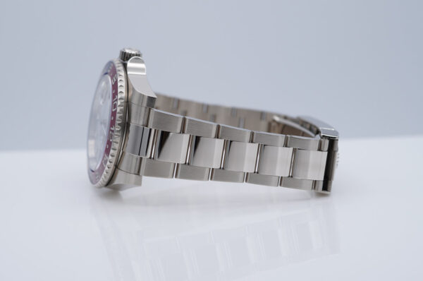 Rolex 126719BLRO GMT MASTER 2 WHITE GOLD PEPSI METEORITE DIAL 2024 COMPLETE SET - Image 5