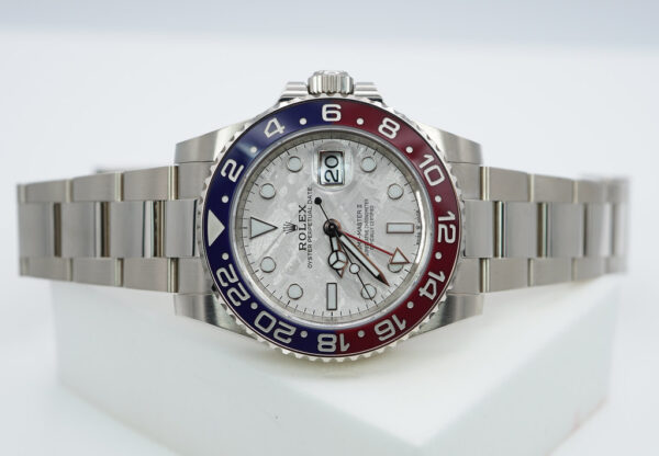 Rolex 126719BLRO GMT MASTER 2 WHITE GOLD PEPSI METEORITE DIAL 2024 COMPLETE SET - Image 10