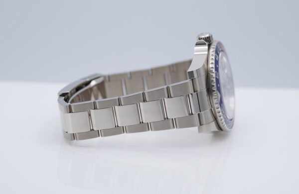 Rolex 126719BLRO GMT MASTER 2 WHITE GOLD PEPSI METEORITE DIAL 2024 COMPLETE SET - Image 6