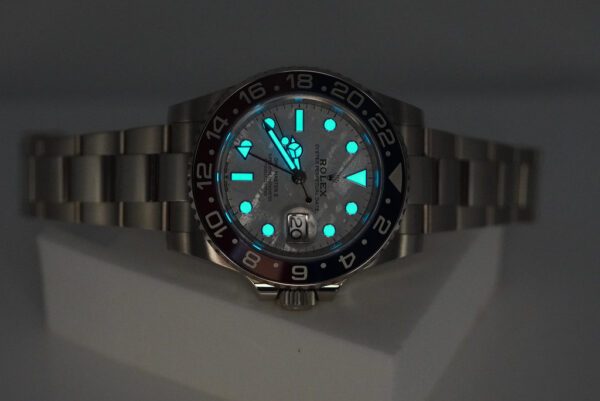 Rolex 126719BLRO GMT MASTER 2 WHITE GOLD PEPSI METEORITE DIAL 2024 COMPLETE SET - Image 11