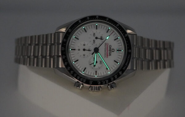 BRAND NEW Omega SPEEDMASTER PROFESSIONAL MOONWATCH WHITE DIAL 2024 MODEL FULL SET - Image 11