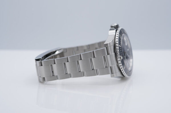 Rolex 126610LN SUBMARINER DATE 41 NEW MODEL 2023 WARRANTY COMPLETE SET - Image 6