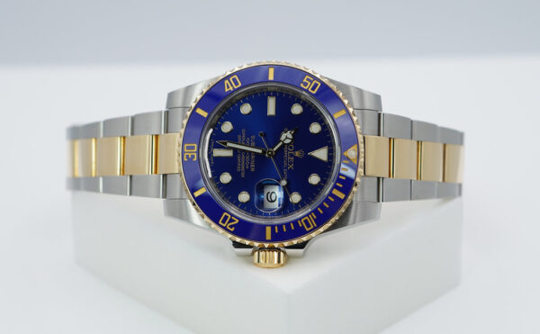 Rolex 116613LB SUBMARINER BLUESY 2 TONE SUNBURST BLUE DIAL 2017 FULL SET - Image 9