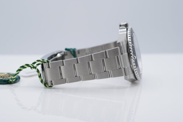 BRAND NEW Rolex 124060 SUBMARINER NO DATE 41MM 2024 WARRANTY COMPLETE SET - Image 6