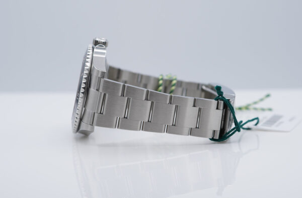 BRAND NEW Rolex 124060 SUBMARINER NO DATE 41MM 2024 WARRANTY COMPLETE SET - Image 5
