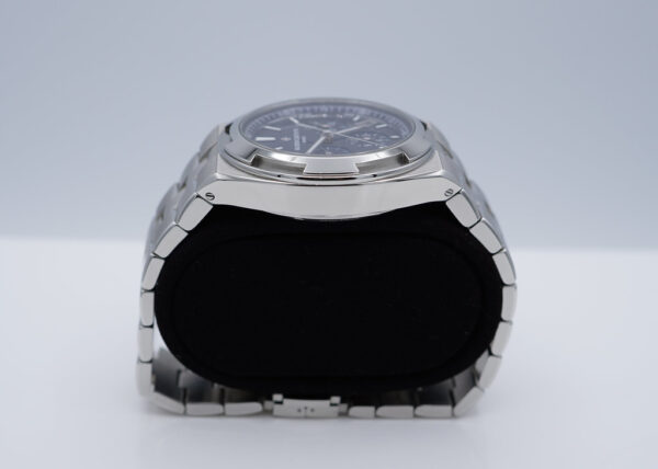 Vacheron CONSTANTIN OVERSEAS CHRONOGRAPH 5500V BLUE DIAL COMPLETE SET - Image 4