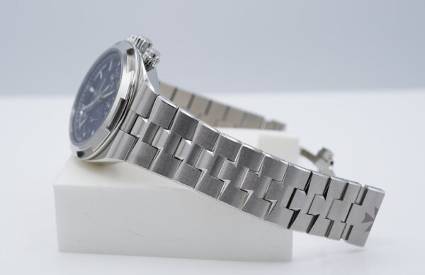 Vacheron CONSTANTIN OVERSEAS CHRONOGRAPH 5500V BLUE DIAL COMPLETE SET - Image 6