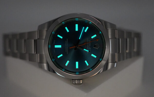 Rolex 116400GV MILGAUSS GREEN CRYSTAL Z BLUE DIAL 2019 FULL SET - Image 11