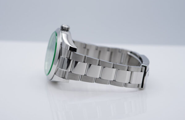 Rolex 116400GV MILGAUSS GREEN CRYSTAL Z BLUE DIAL 2019 FULL SET - Image 5