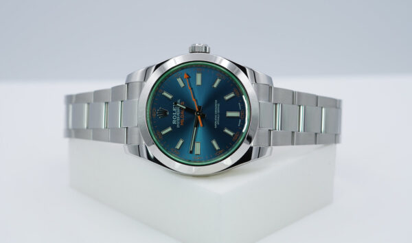 Rolex 116400GV MILGAUSS GREEN CRYSTAL Z BLUE DIAL 2019 FULL SET - Image 10