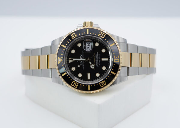 Rolex 126603 SEA-DWELLER 18K YELLOW GOLD STEEL 43MM 2022 WARRANTY FULL SET - Image 9