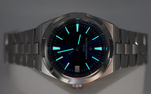 Vacheron CONSTANTIN OVERSEAS 4500V STAINLESS STEEL BLUE DIAL 2022 WARRANTY FULL SET - Image 11