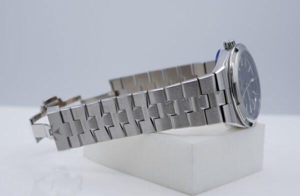 Vacheron CONSTANTIN OVERSEAS 4500V STAINLESS STEEL BLUE DIAL 2022 WARRANTY FULL SET - Image 5
