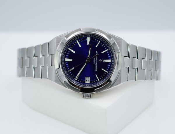 Vacheron CONSTANTIN OVERSEAS 4500V STAINLESS STEEL BLUE DIAL 2022 WARRANTY FULL SET - Image 9