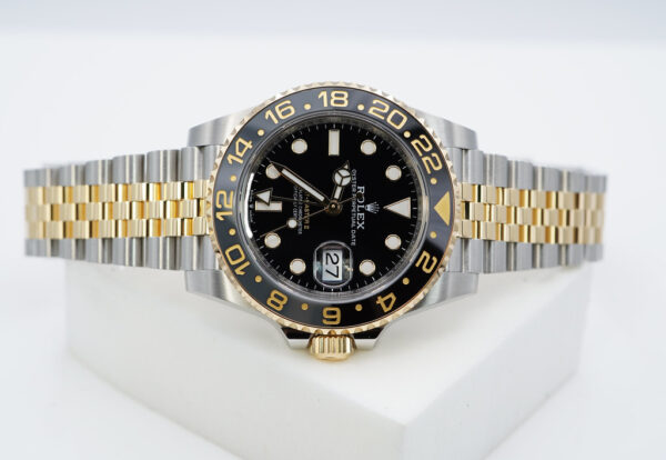 Rolex 126713GRNR GMT MASTER 2 GREY BLACK BEZEL JUBILEE BAND 2024 FULL SET - Image 9