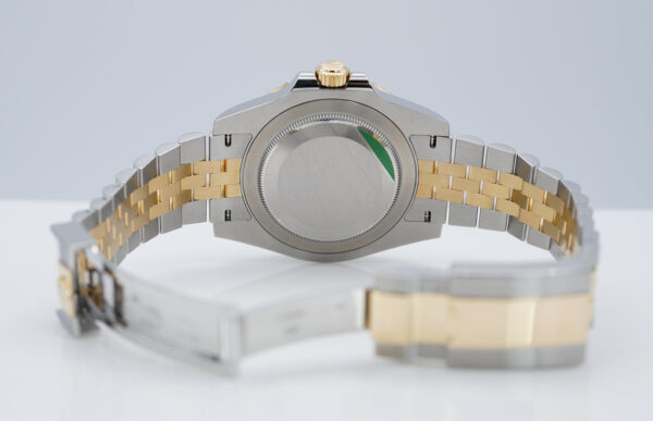 Rolex 126713GRNR GMT MASTER 2 GREY BLACK BEZEL JUBILEE BAND 2024 FULL SET - Image 8