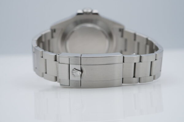 Rolex 226570 EXPLORER 2 POLAR WHITE DIAL NEW MODEL 2023 WARRANTY COMPLETE SET - Image 7