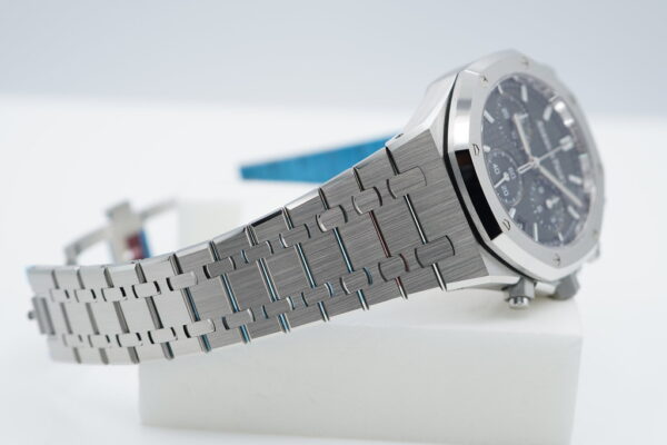 BRAND NEW Audemars PIGUET ROYAL OAK CHRONOGRAPH 26240ST GREEN DIAL 2024 FULL SET - Image 5
