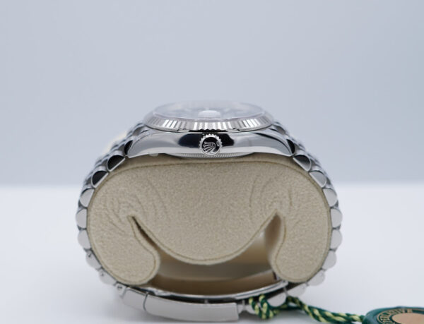 NEW Rolex 126234 DATEJUST GREEN PALM DIAL JUBILEE BAND 2021 FULL SET - Image 3