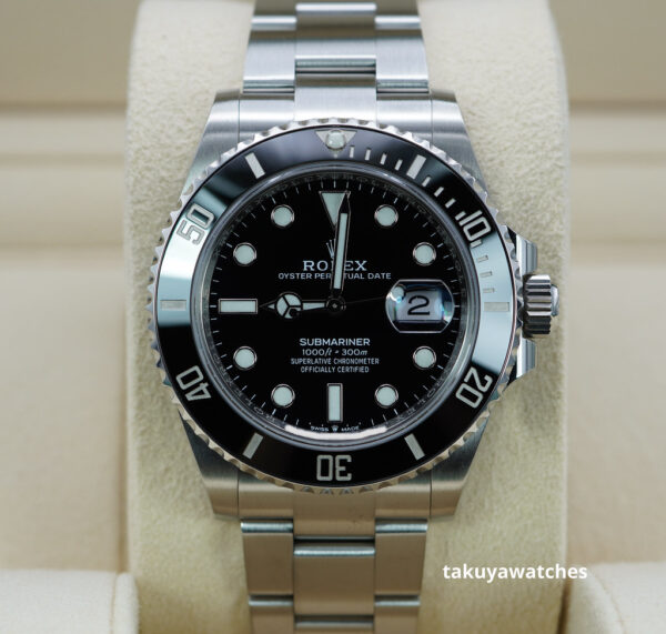 Rolex 126610LN SUBMARINER DATE 41 NEW MODEL 2023 WARRANTY COMPLETE SET