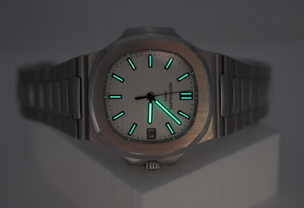 Patek PHILIPPE 5711 NAUTILUS STAINLESS STEEL WHITE DIAL 2016 COMPLETE SET - Image 11