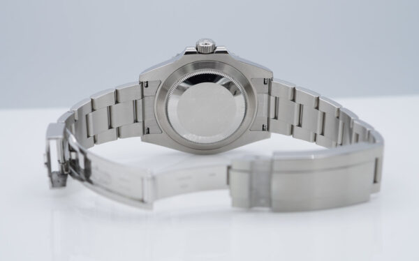 Rolex 124060 SUBMARINER NO DATE 41MM 2022 WARRANTY COMPLETE SET - Image 8