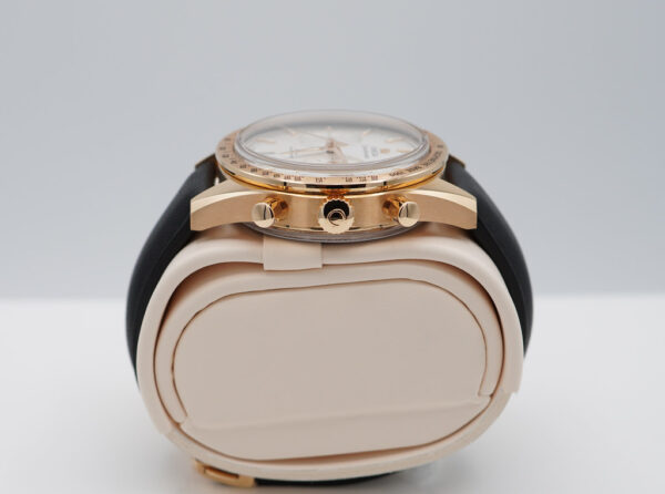 Omega SPEEDMASTER '57 18K RED GOLD SILVER DIAL 2022 COMPLETE SET - Image 3