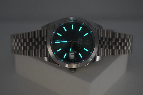 Rolex 126300 DATEJUST 41 MINT GREEN DIAL JUBILEE BAND 2024 COMPLETE SET - Image 11