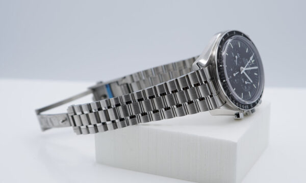 Omega SPEEDMASTER PROFESSIONAL MOONWATCH 3861 SAPPHIRE 2023 WARRANTY FULL SET - Image 5