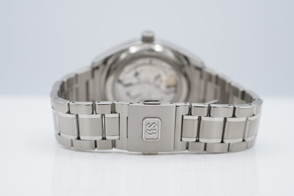 Grand Seiko SPRING DRIVE SNOWFLAKE DIAL TITANIUM SBGA211 2024 COMPLETE SET - Image 7