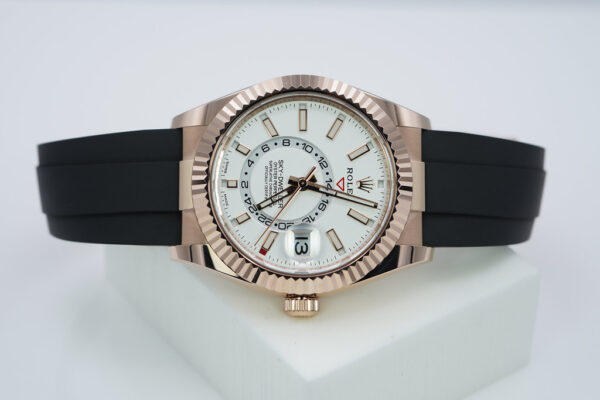 Rolex 326235 SKY-DWELLER 18K ROSE GOLD WHITE DIAL OYSTERFLEX 2023 FULL SET - Image 9