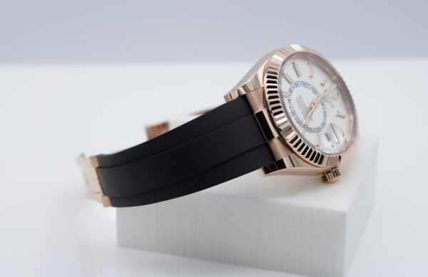 Rolex 326235 SKY-DWELLER 18K ROSE GOLD WHITE DIAL OYSTERFLEX 2023 FULL SET - Image 5