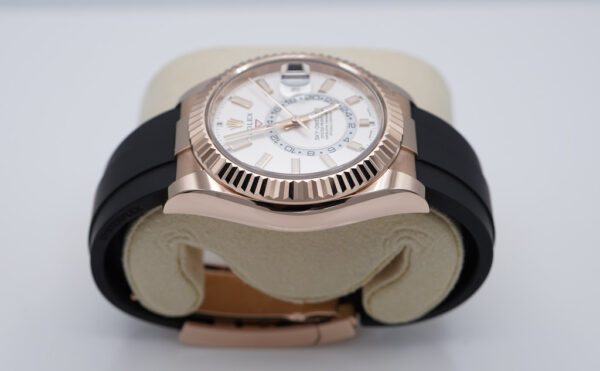 Rolex 326235 SKY-DWELLER 18K ROSE GOLD WHITE DIAL OYSTERFLEX 2023 FULL SET - Image 4