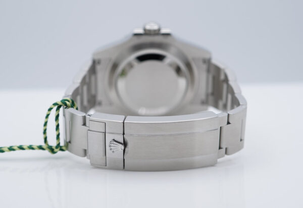 BRAND NEW Rolex 124060 SUBMARINER NO DATE 41 STAINLESS STEEL 2024 COMPLETE SET - Image 7
