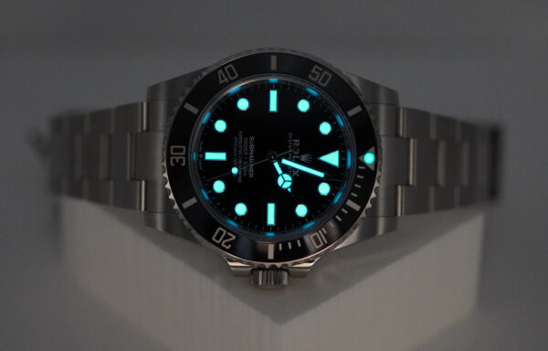 BRAND NEW Rolex 124060 SUBMARINER NO DATE 41 STAINLESS STEEL 2024 COMPLETE SET - Image 11