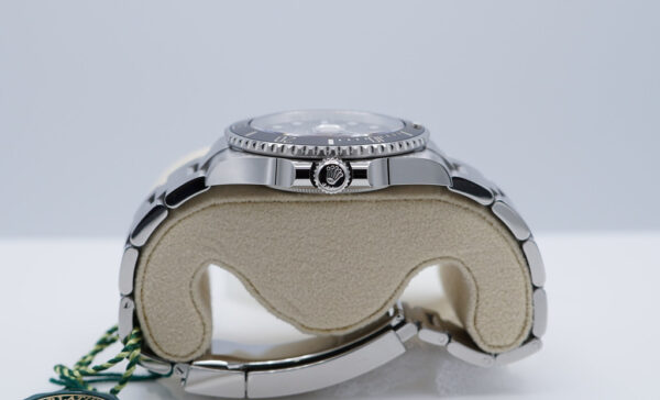 BRAND NEW Rolex 126610LN SUBMARINER DATE 41 STAINLESS STEEL 2024 COMPLETE SET - Image 3