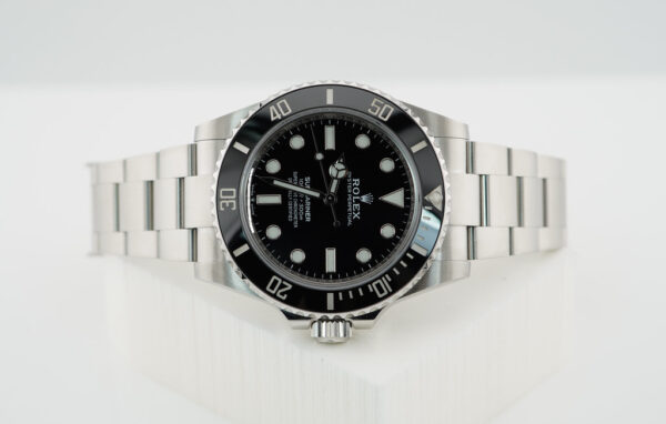 Rolex 124060 SUBMARINER NO DATE 41MM 2021 WARRANTY COMPLETE SET - Image 9