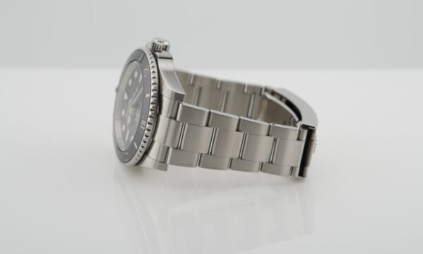 Rolex 124060 SUBMARINER NO DATE 41MM 2021 WARRANTY COMPLETE SET - Image 5