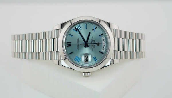 Rolex 228206 DAY DATE PLATINUM ICE BLUE QUADRANT ROMAN DIAL 40MM COMPLETE SET - Image 9