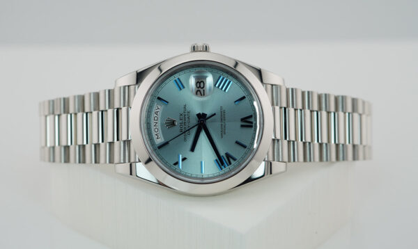 Rolex 228206 DAY DATE PLATINUM ICE BLUE QUADRANT ROMAN DIAL 40MM COMPLETE SET - Image 10
