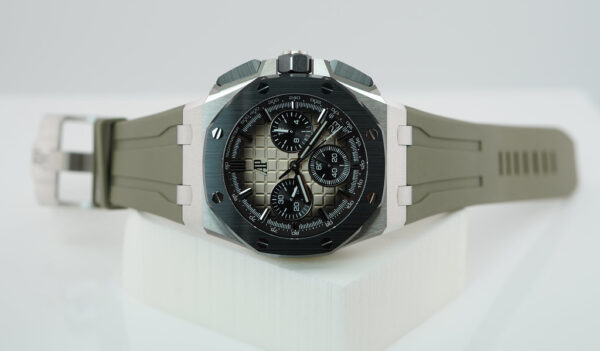 Audemars PIGUET ROYAL OAK OFFSHORE 26420SO STAINLESS STEEL TAUPE DIAL 43MM FULL SET - Image 10