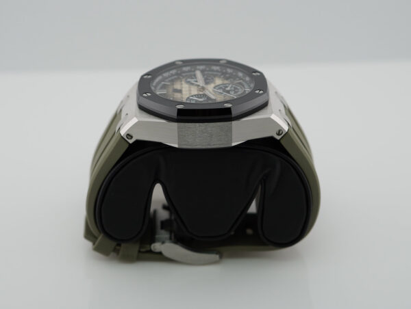 Audemars PIGUET ROYAL OAK OFFSHORE 26420SO STAINLESS STEEL TAUPE DIAL 43MM FULL SET - Image 4
