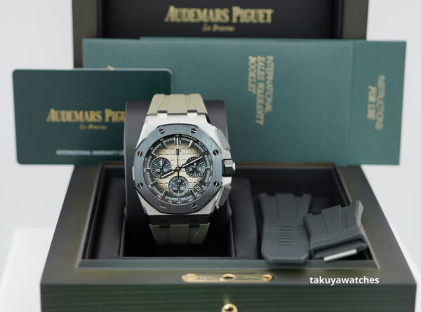 Audemars PIGUET ROYAL OAK OFFSHORE 26420SO STAINLESS STEEL TAUPE DIAL 43MM FULL SET - Image 2