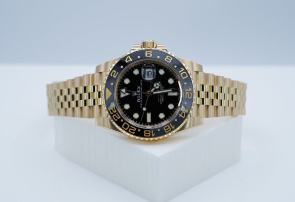 Rolex 126718GRNR GMT MASTER 2 YELLOW GOLD GREY BLACK BEZEL JUBILEE BAND 2023 FULL SET - Image 10
