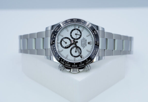 Rolex 126500LN DAYTONA STAINLESS STEEL WHITE DIAL NEW MODEL 2024 FULL SET - Image 9