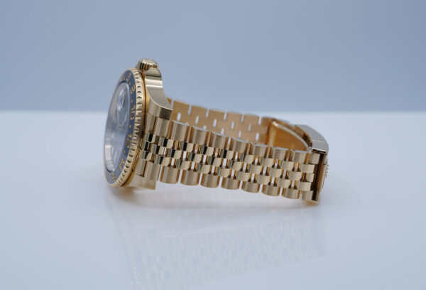 Rolex 126718GRNR GMT MASTER 2 YELLOW GOLD GREY BLACK BEZEL JUBILEE BAND 2023 FULL SET - Image 5
