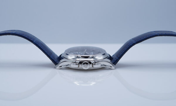 Patek PHILIPPE 5905P PLATINUM ANNUAL CALENDAR CHRONOGRAPH BLUE DIAL FULL SET - Image 3