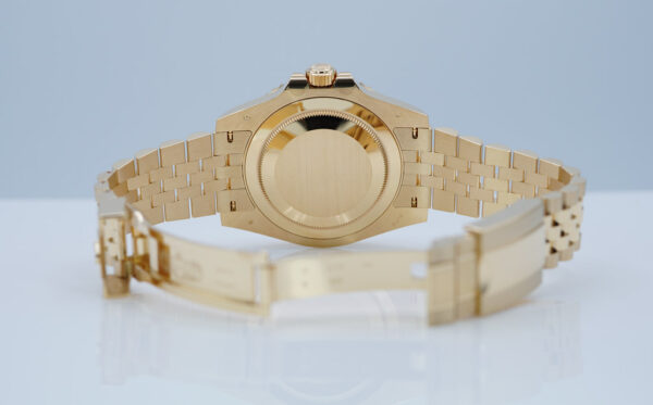 Rolex 126718GRNR GMT MASTER 2 YELLOW GOLD GREY BLACK BEZEL JUBILEE BAND 2023 FULL SET - Image 8